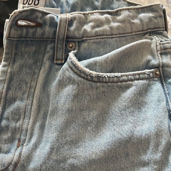 BDG Urban Outfitters slim straight high rise button fly ripped distressed jeans - Picture 7 of 7